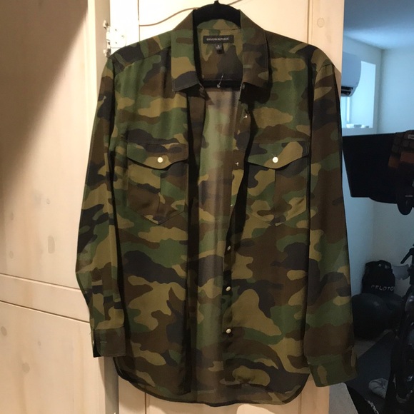 Banana republic, blouse, size small - Picture 1 of 3